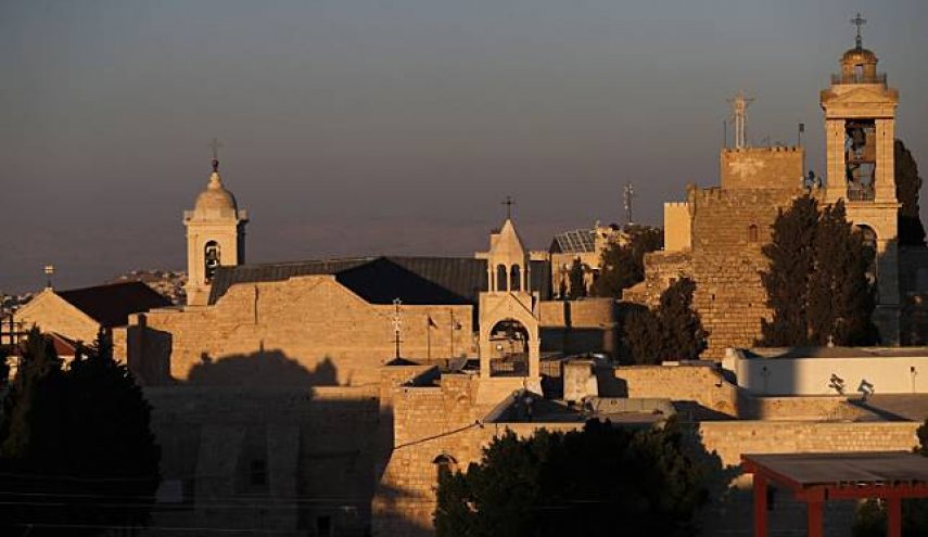 كنائس فلسطين تدق أجراسها دعما لغزة ونصرة للقدس الشريف
