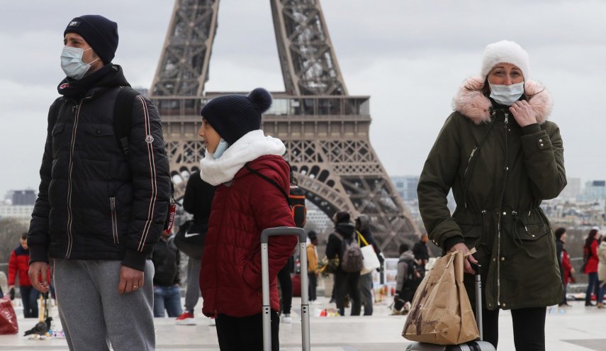 فرنسا تسجل انخفاضا للإصابات والوفيات اليومية بكورونا