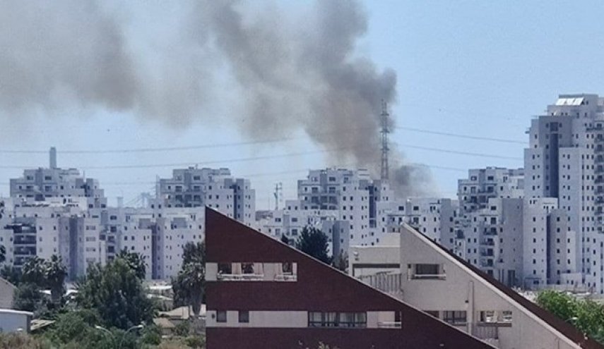 شلیک ده‌ها موشک به سوی تل‌آویو و اشدود در پاسخ به قتل‌عام در اردوگاه «الشاطئ»