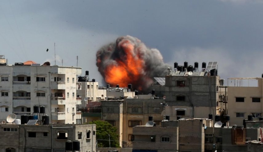  جيش الإحتلال يصدر إخطارا بقصف مبنى يضم مكاتب وسائل إعلام  في غزة