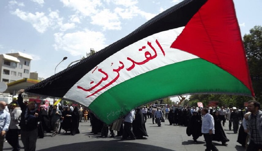 وقفة في طهران للتنديد بجرائم الكيان الصهيوني ضد الفلسطينيين 