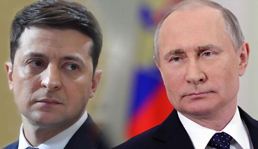 زيلينسكي يعلن عن بدء اتصالات بشأن عقد قمة مع بوتين