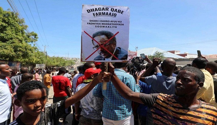 الحكومة الصومالية تعلن عن تاریخ إجراء انتخابات الرئاسة