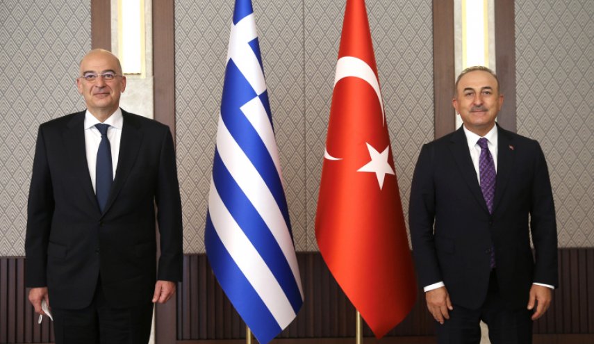 اليوم.. وزير الخارجية التركي يصل الى اليونان في زيارة تستغرق يومين

