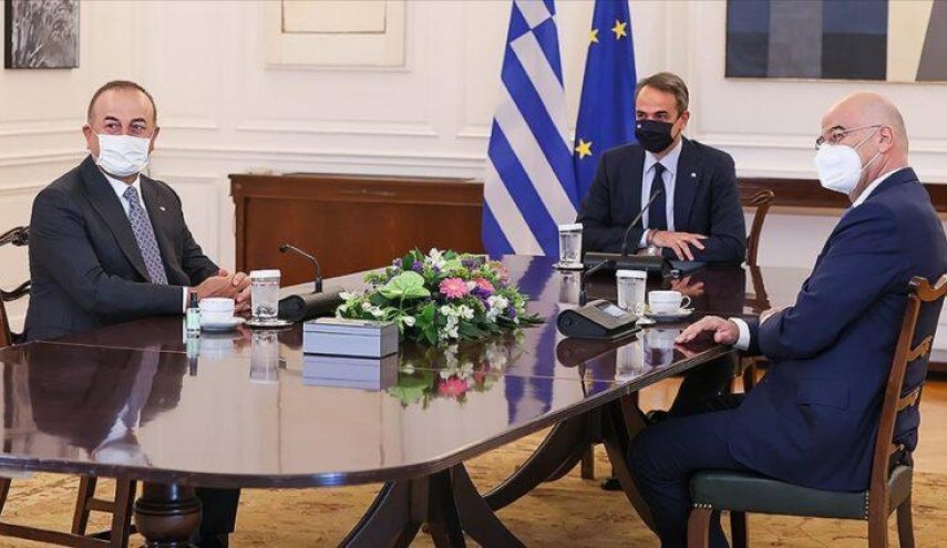 وزير خارجية تركيا يعلن التوصل لتوافق مع اليونان حول عدة قضايا 