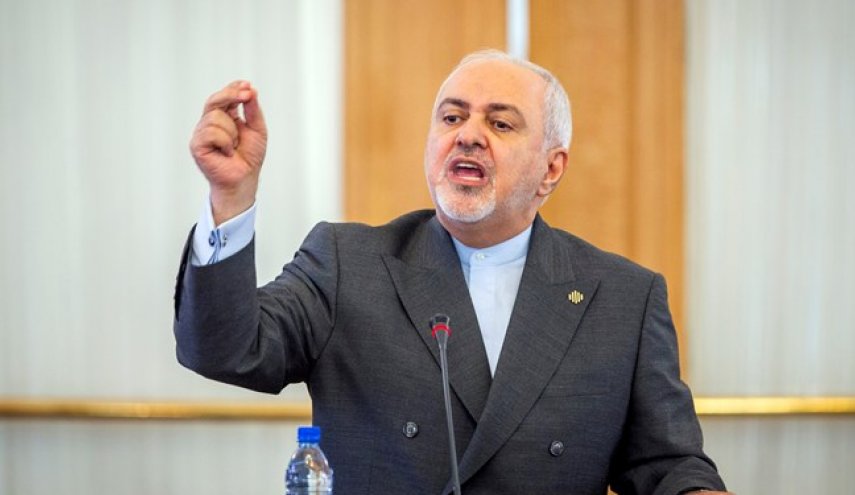 ظریف: قدرت‌های جهانی نمی‌توانند ایران را به زانو درآورند
