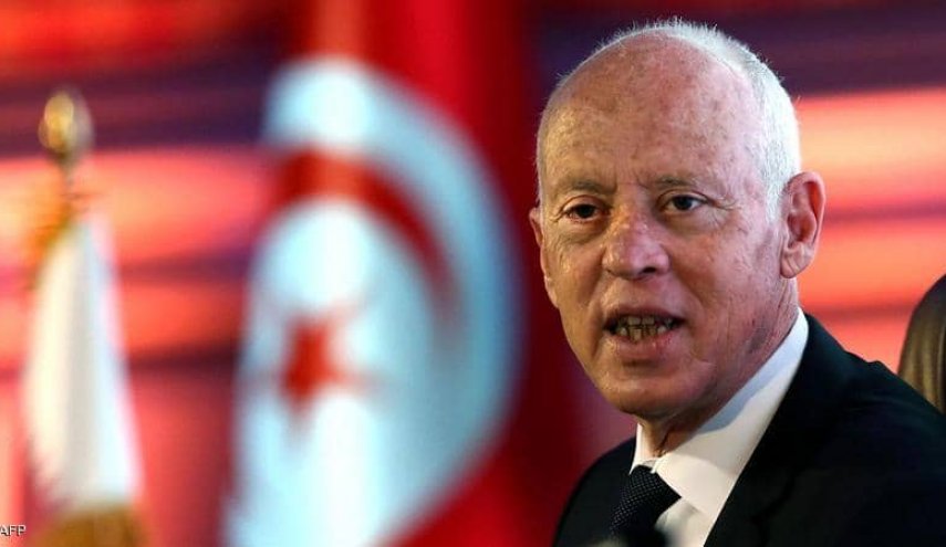 الرئيس التونسي يصف توزيع لقاح كورونا بالعالم غير عادل
