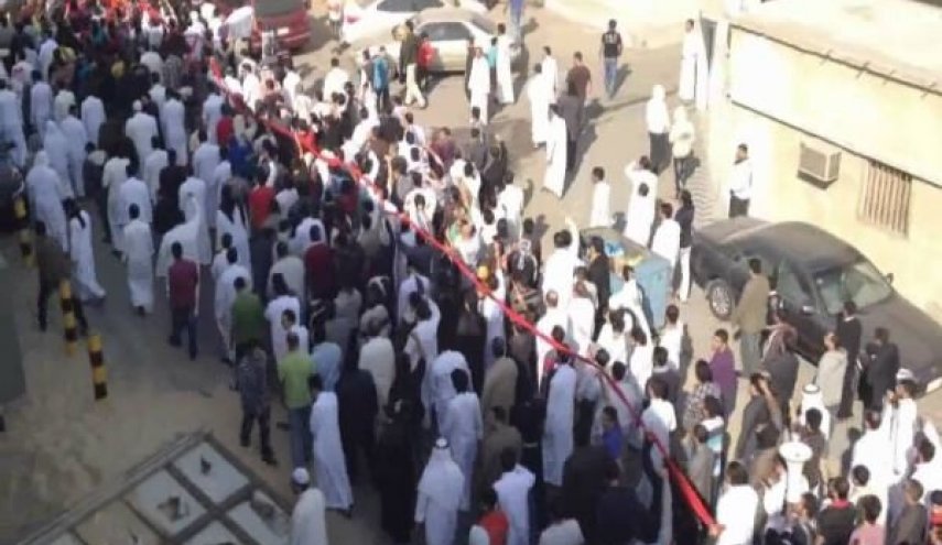 افزایش اعتراضات مردمی در عربستان؛ راه اندازی هشتگ «سرنگونی رژیم آل سعود»