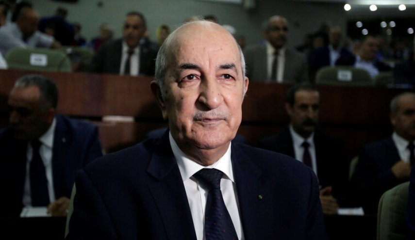 الرئيس الجزائري يستقبل نائبي رئيس المجلس الرئاسي الليبي

