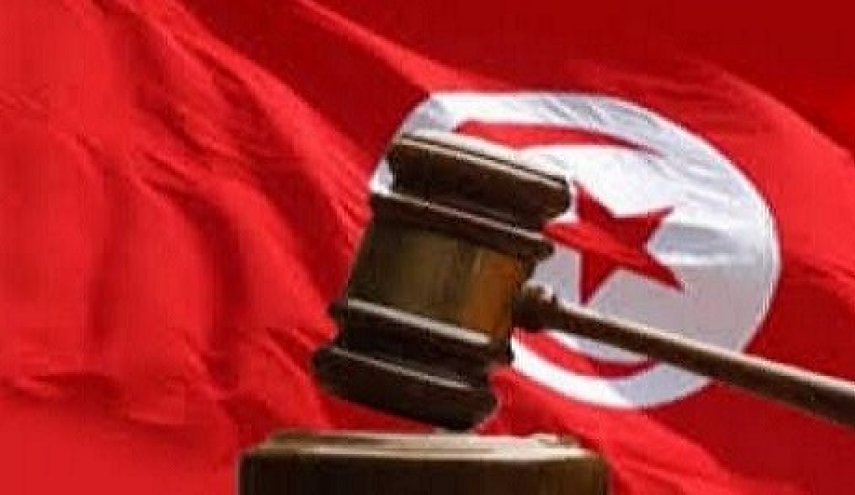 المجلس الأعلى للقضاء في تونس يقصي القضاة عن الوظائف السياسية
