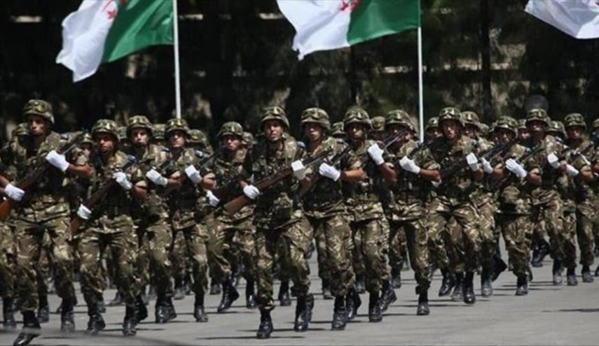 الجيش الجزائري: 