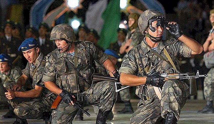 أوزبكستان تعتقل 14 شخصا حاولوا الانضمام إلى الارهابيين في سوريا