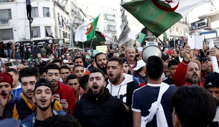 24 مليون جزائرى يستعدون للإدلاء بأصواتهم فى الانتخابات التشريعية غدا