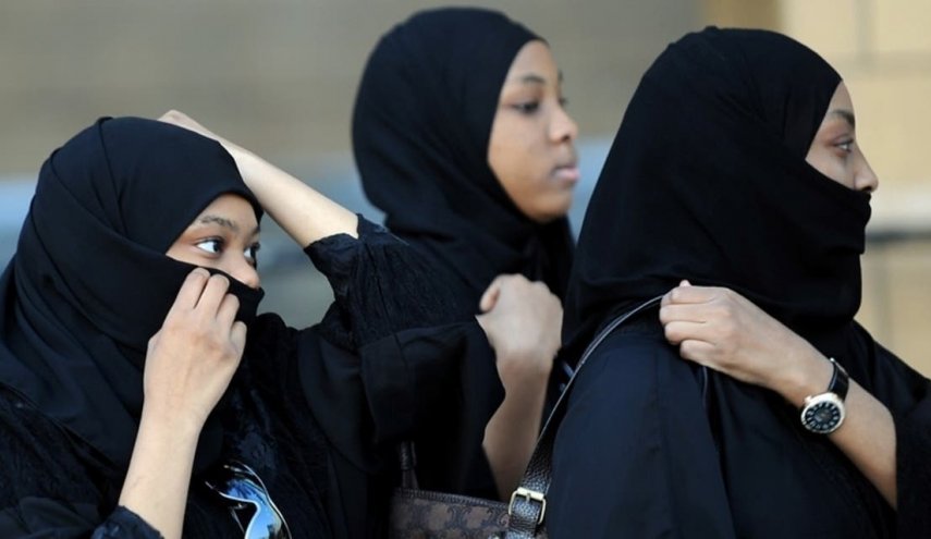 في ظل إنتهاكات حقوق الإنسان: السعودية تصدر قرارا جديدا بحق النساء 