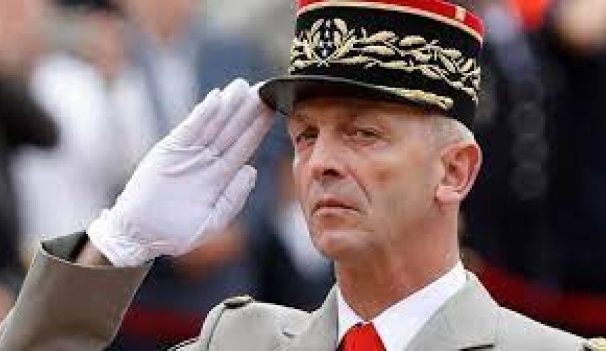 رئيس أركان الجيش الفرنسي يستقيل 
