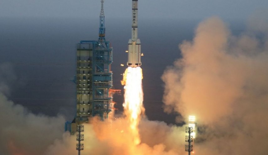 الصين تطلق مركبة فضائية مأهولة الى الفضاء هي الاولى منذ 2016