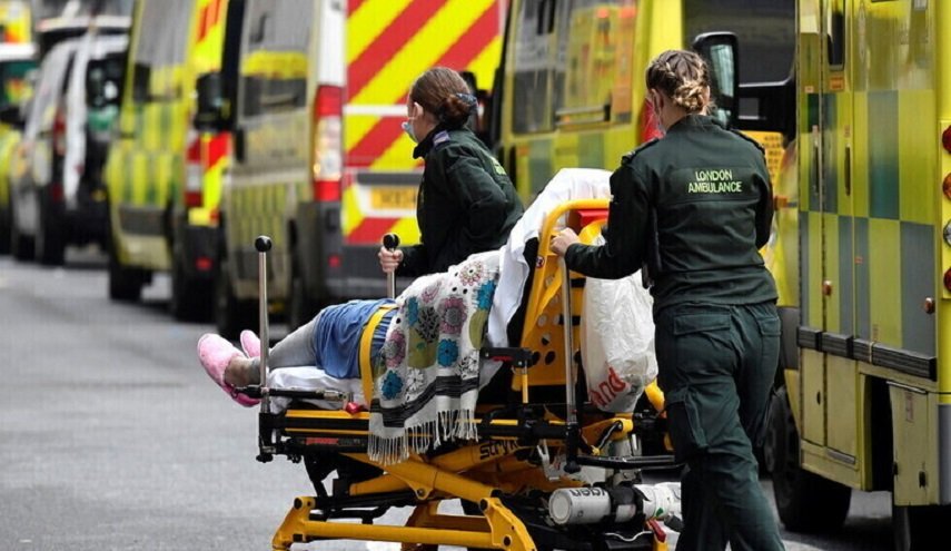 بريطانيا تسجل 7742 إصابة و3 وفيات جديدة بكورونا