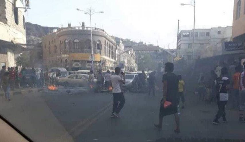 دعوات شعبية في عدن لطرد حكومة المرتزقة ورفض 