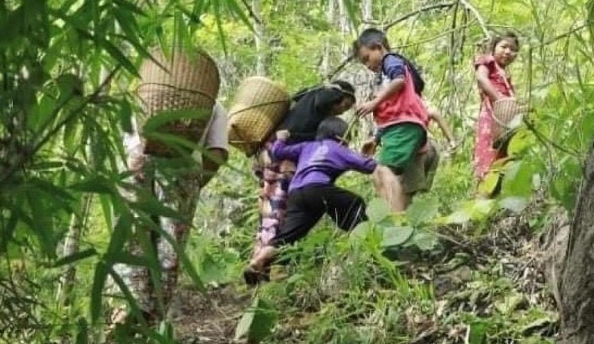 تجدد القتال في ميانمار يدفع بالآلاف للفرار إلى الغابات