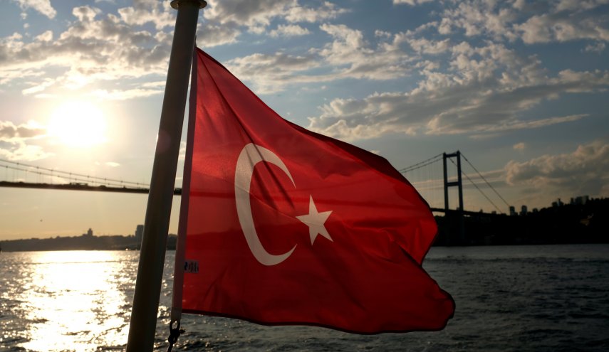 تركيا.. مقتل امرأة في هجوم على مكتب حزب الشعوب الديموقراطي