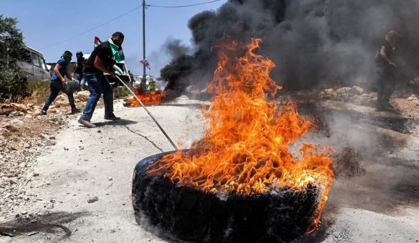 إصابة فلسطينيين وجندي إسرائيلي وإحراق مركبات للاحتلال في دير الأسد