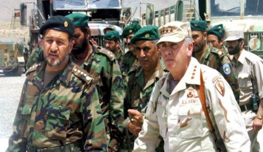 الرئيس الأفغاني يقيل وزيرين بارزين وقائد الجيش