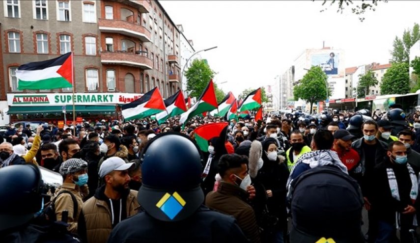 ادامه خوش‌رقصی‌ برلین برای تل‌آویو؛ آلمان اهتزاز پرچم حماس را ممنوع می‌کند