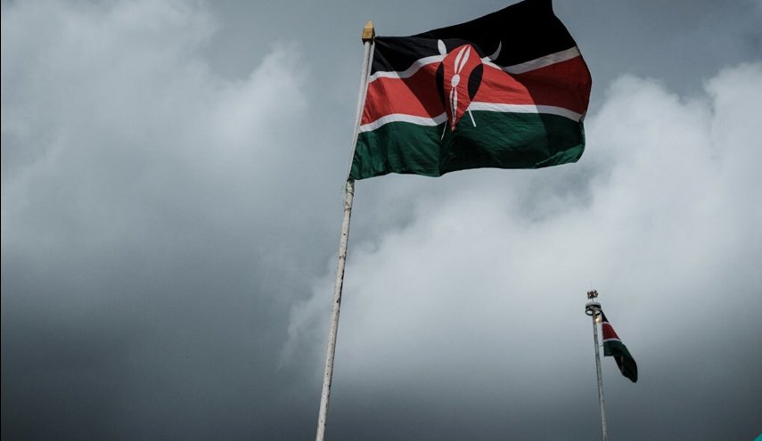  كينيا: مصرع 17 عسكريا إثر سقوط مروحيتهم قرب نيروبي