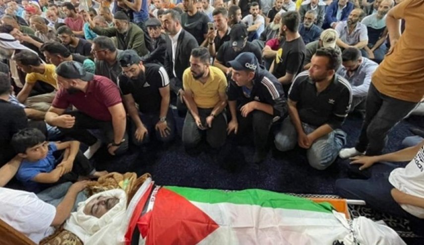 تظاهرات علیه تشکیلات خودگردان در تشییع جنازه فعال فلسطینی