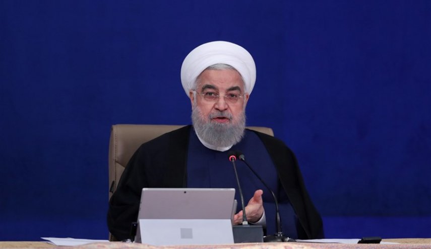 روحانی: توانستیم ضربه اساسی آمریکا به درآمد صادرات نفت را نسبتاً خنثی کنیم