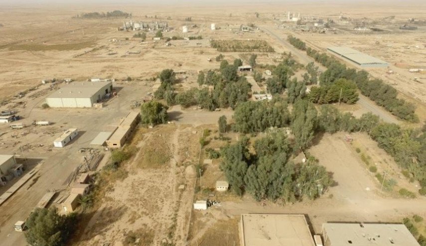 استهداف قاعدة عسكرية أمريكية في دير الزور بالصواريخ