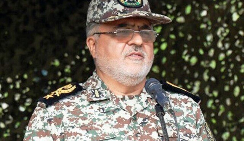 قائد المقر المشترك للدفاع الجوي الايراني يؤكد اهمية الحرب الالكترونية