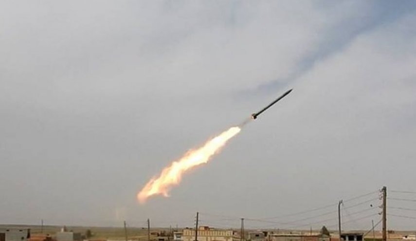 وبگاه روسی: حملات راکتی به پایگاه آمریکا در سوریه خسارات سنگین برجای گذاشت
