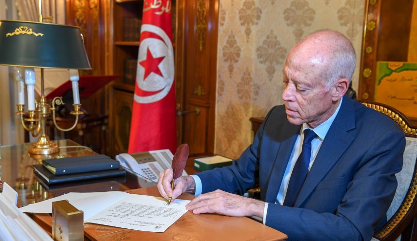 الرئيس التونسي يعلق على حادث الاعتداء على عبير موسي