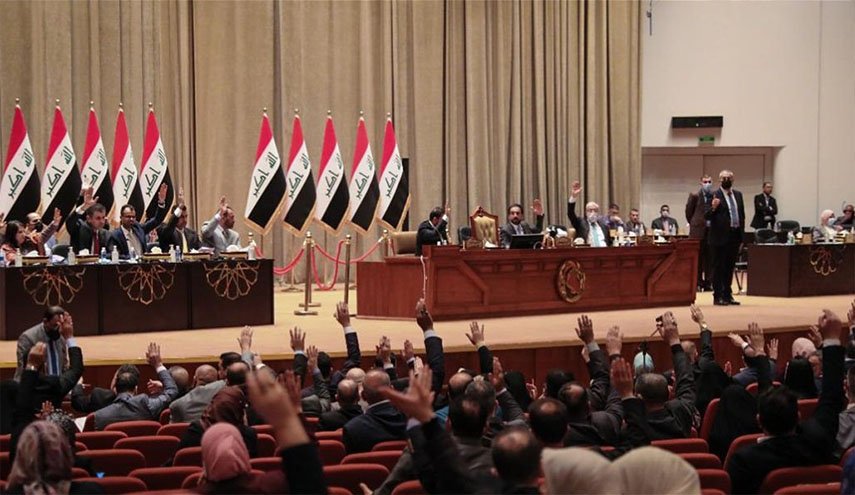 البرلمان العراقي يطالب باستضافة أربعة وزراء لبحث مشكلة الكهرباء