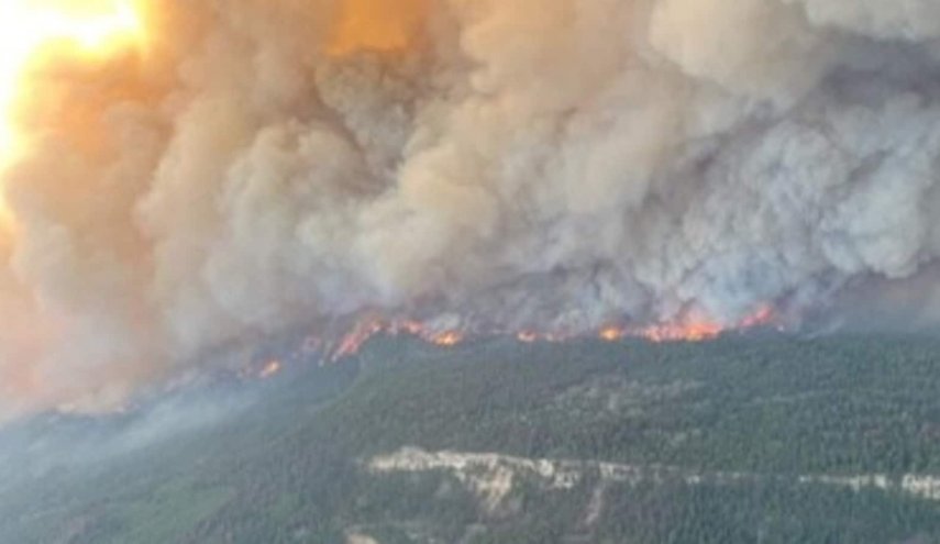 پیشروی آتش‌سوزی گسترده در کانادا؛ دستور تخلیه چند شهر صادر شد
