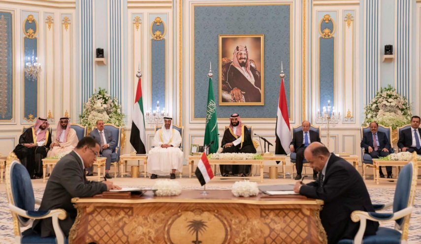 اتفاق الرياض مهدد بالإنهيار في ظل الخلافات بين حكومة هادي والإنتقالي