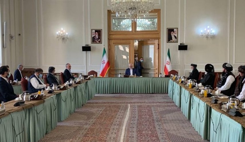 ظریف اعلام کرد: تعهد ایران برای کمک به توسعه همه جانبه افغانستان پس از برقراری صلح
