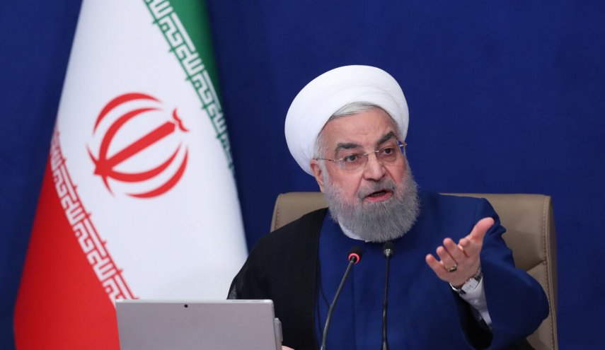 الرئيس روحاني يدعو الى الاستثمار في قطاعي الصناعة والانتاج