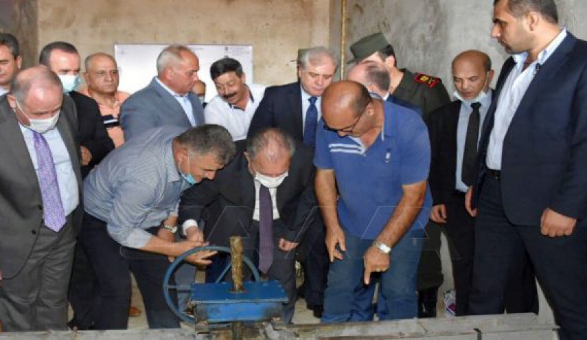 رئيس الوزراء السوري يدشن منشأة المناورة للمياه