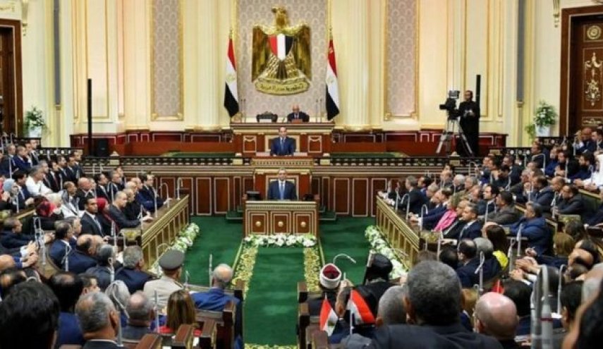 البرلمان المصري يوافق على