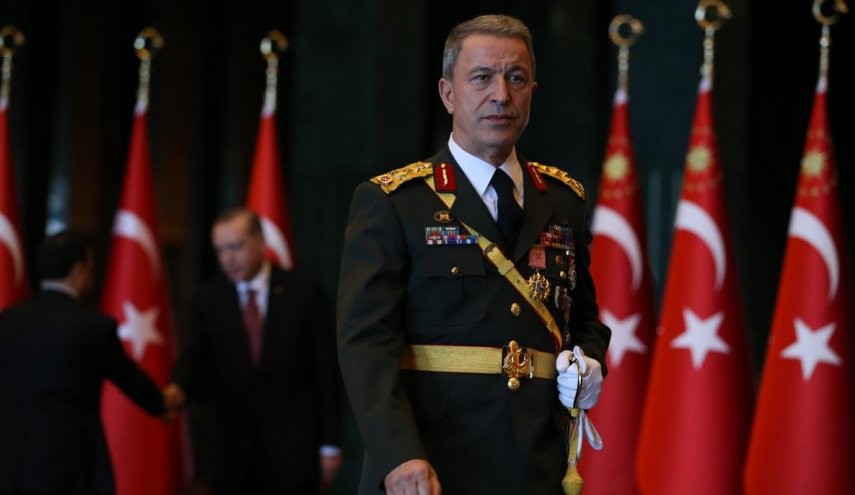 وزیر دفاع ترکیه: فرودگاه کابل امن نباشد، افغانستان منزوی می‌شود
