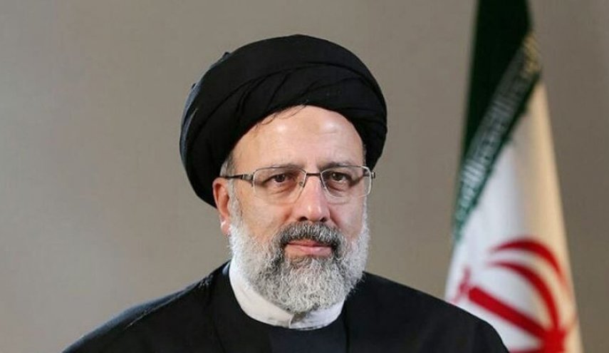 رئيسي يؤكد على تطوير العلاقات بين طهران وباكو