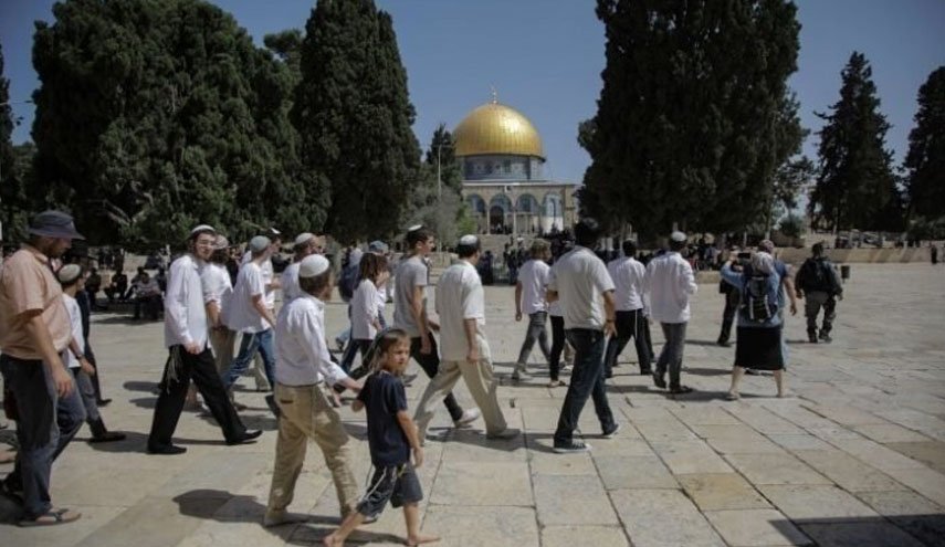 فراخوان حماس برای آماده‌باش جوانان فلسطینی در برابر یورش صهیونیست ها به  مسجد الاقصی