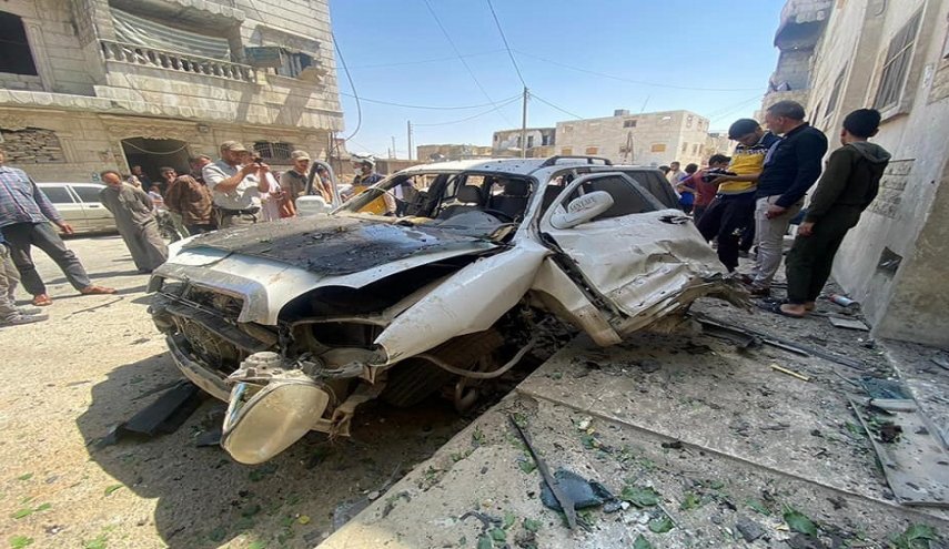 انفجار عبوة ناسفة بسيارة في مدينة الباب شرق حلب بسوريا