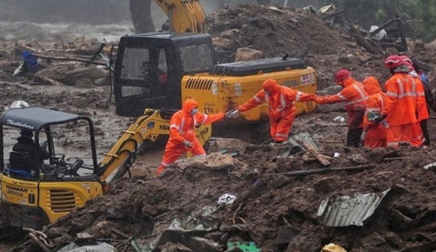 مصرع 15 شخصا بانهيارات أرضية في مدينة مومباي الهندية
