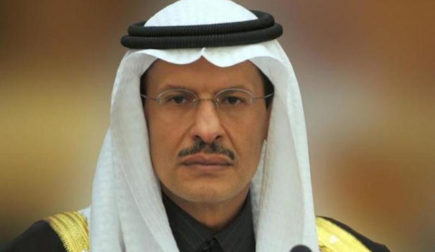 وزير الطاقة السعودي يعلن موعد خفض إنتاج النفط