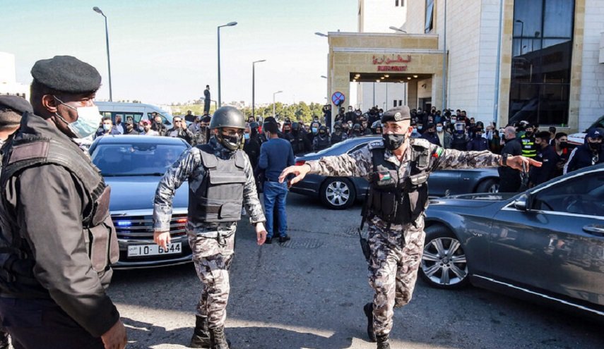 الجيش الأردني يمنع محاولة تهريب المخدرات