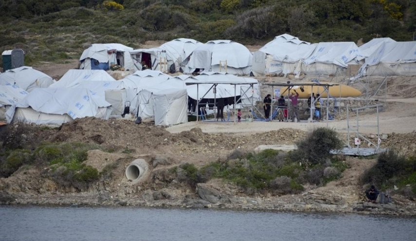 اليونان تشتبه بموظفين في منظمات غير حكومية 'يسهلون' الهجرة