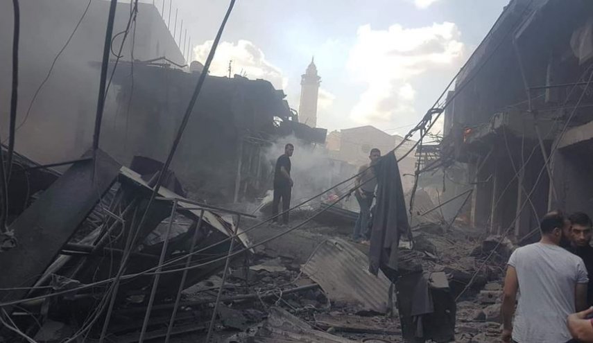 انفجار مبنى شرق مدينة غزة + صور